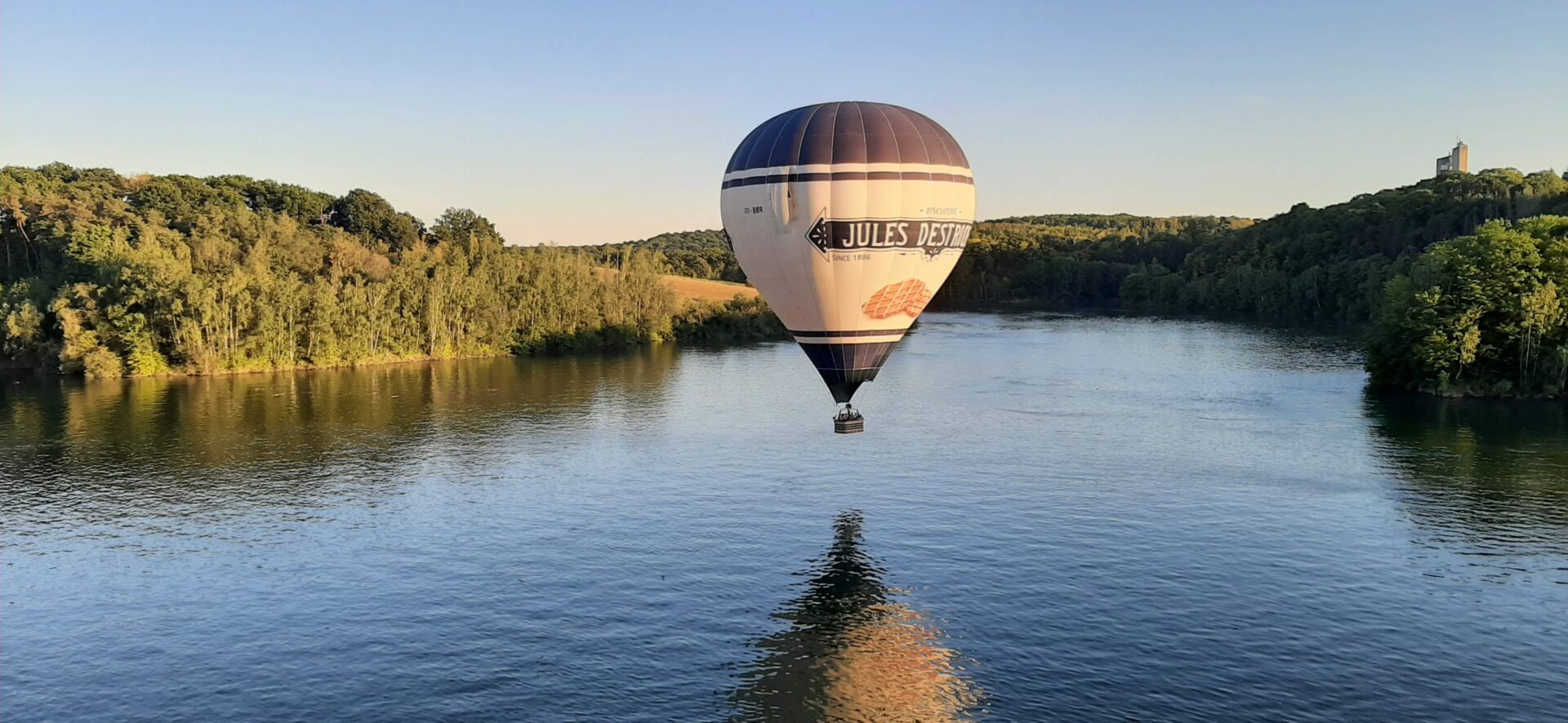 Ballon sur lacs de l'Eau d'Heure